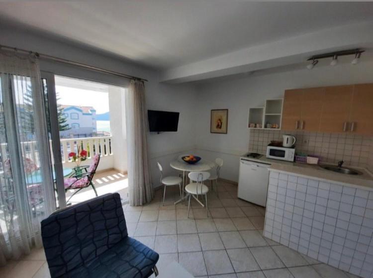 Apartments Milicevic Herceg Novi Ngoại thất bức ảnh